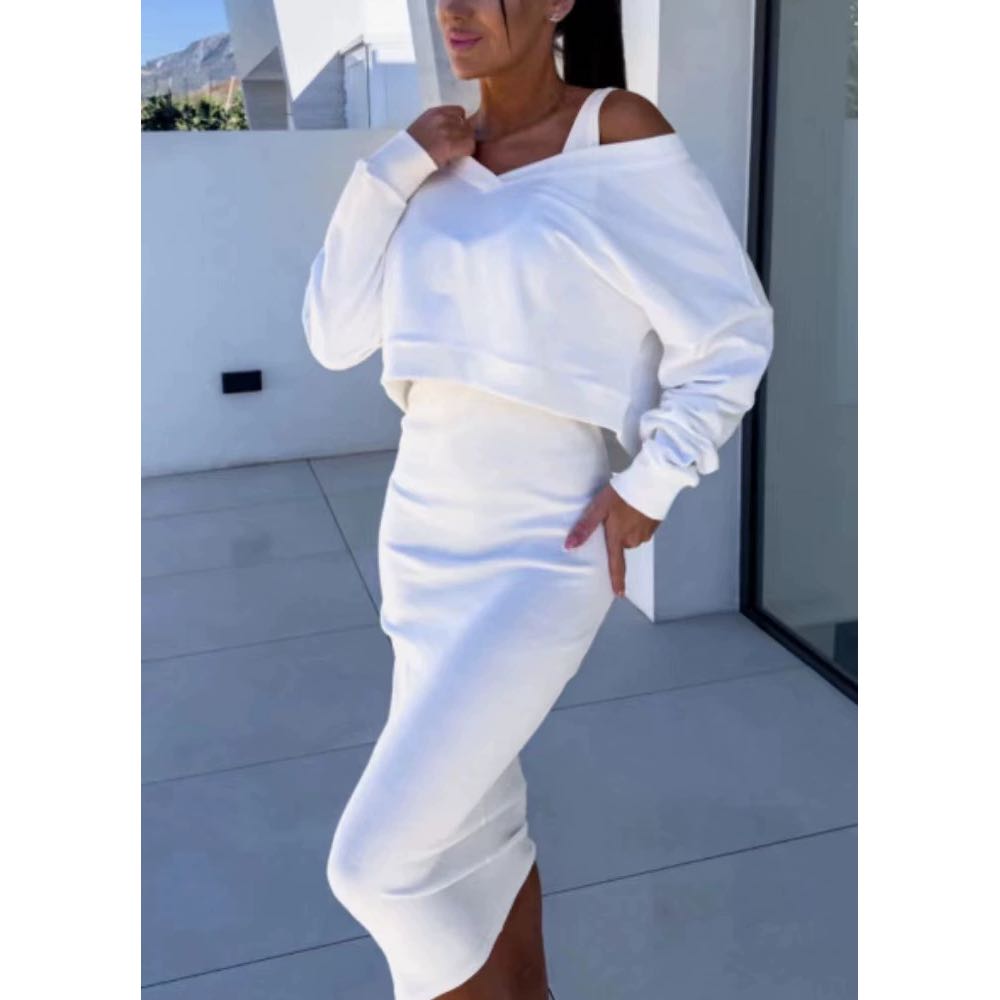 Women's two-piece set, sleeveless dress and loose V-neck sweater