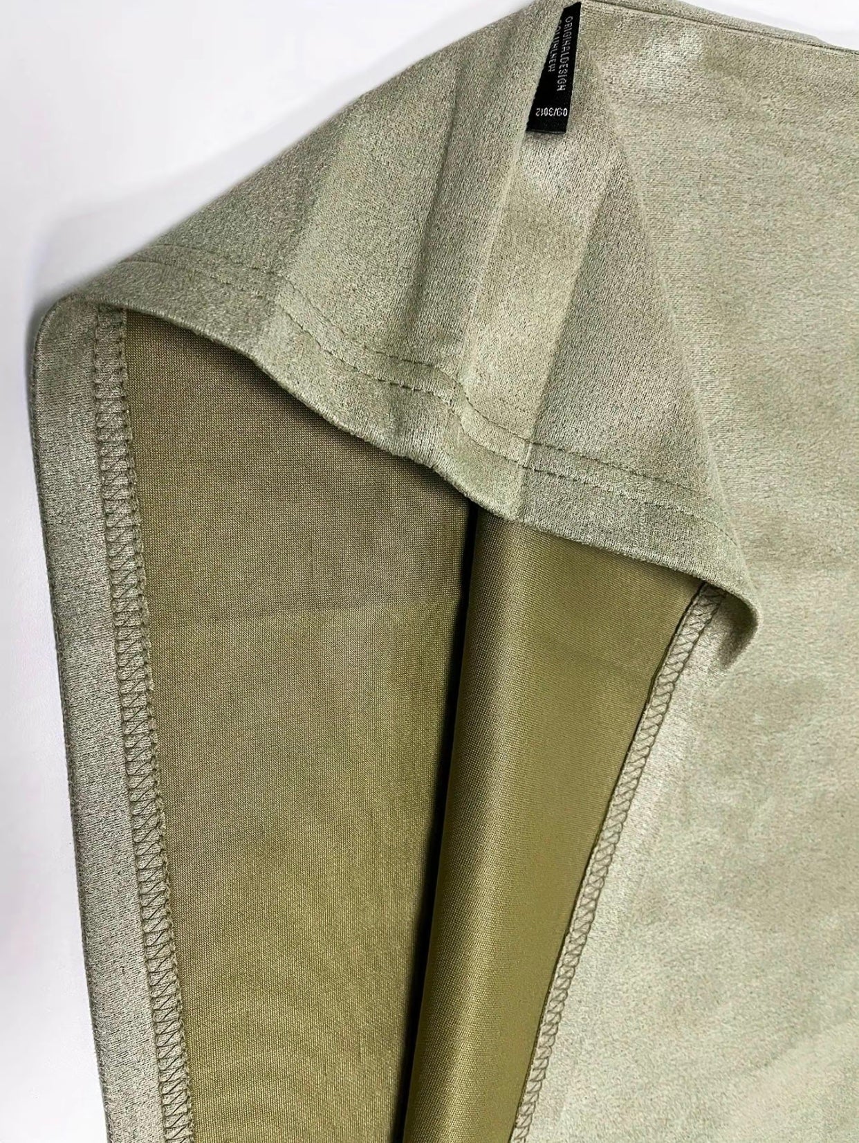 Men’s Graphic Embroidery Drop Shoulder Tee