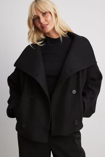 Double-breasted women's coat