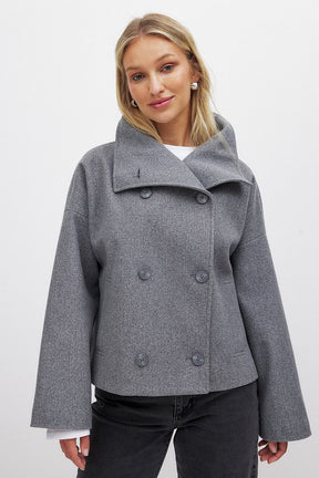 Double-breasted women's coat